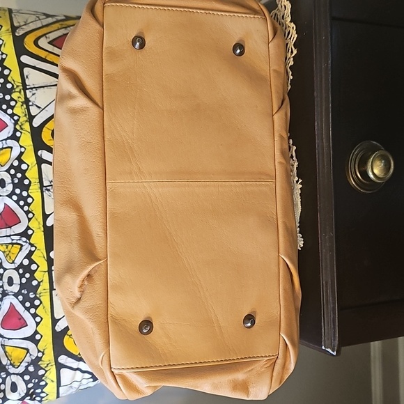 Romygold Woven Leather/Brackets Women's Spacious Travel Bag, Buttery Cream, New - Picture 4 of 8